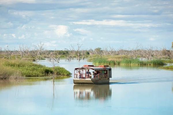 menindee lakes tours from broken hill